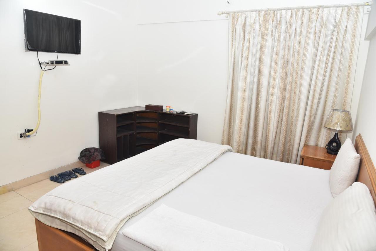 Niva Stays Paradise Pune Exterior photo